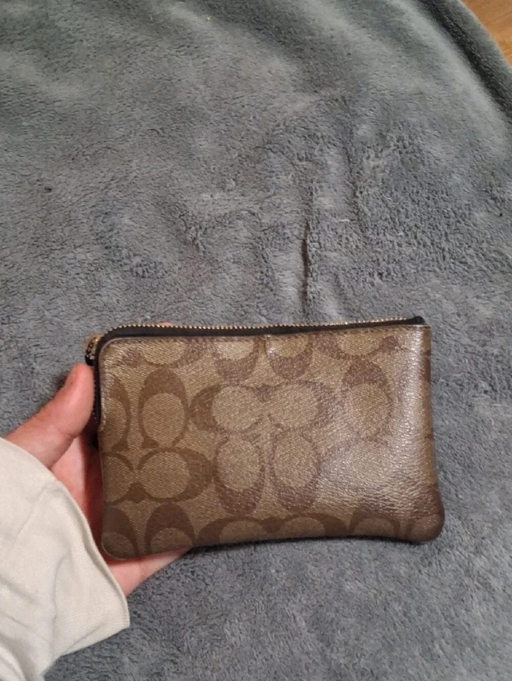 Coach wristlet signature